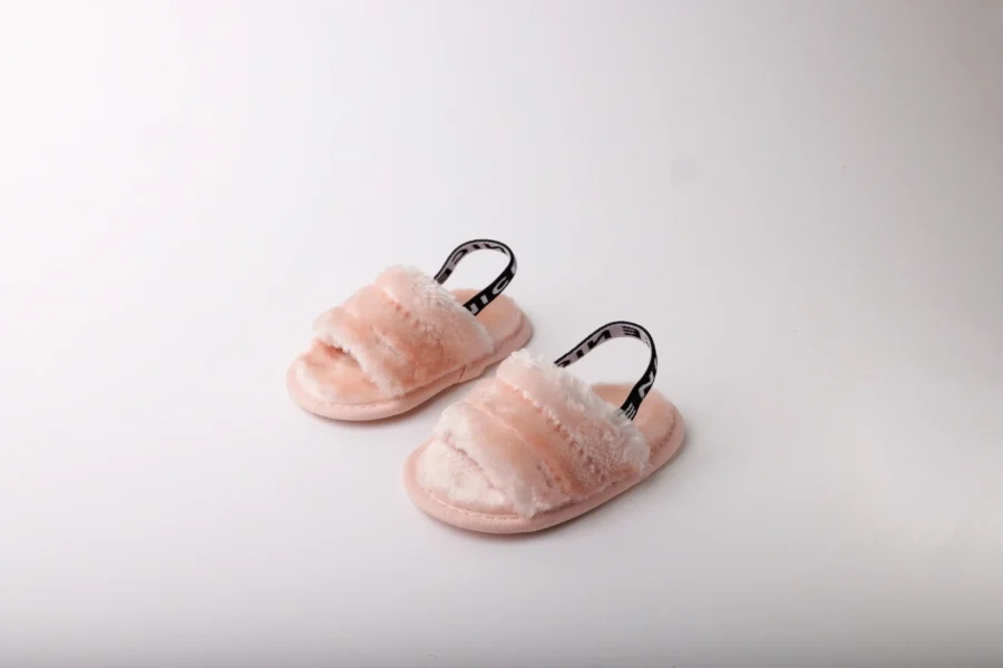 Baby Girl Fluffy Slippers - Image 4