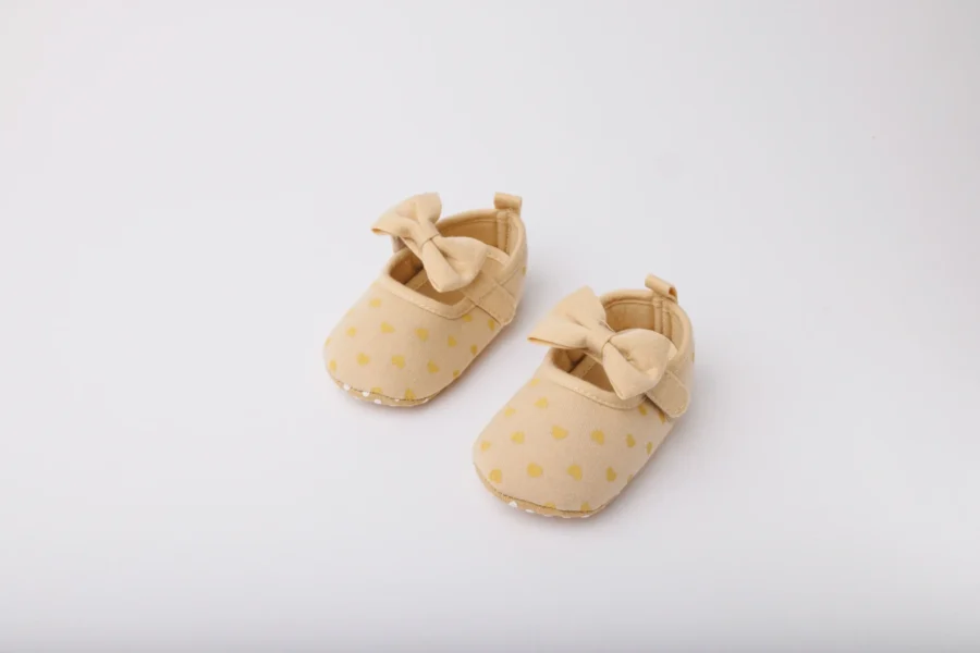Heart Print Baby Girls Cotton Shoes - Image 2