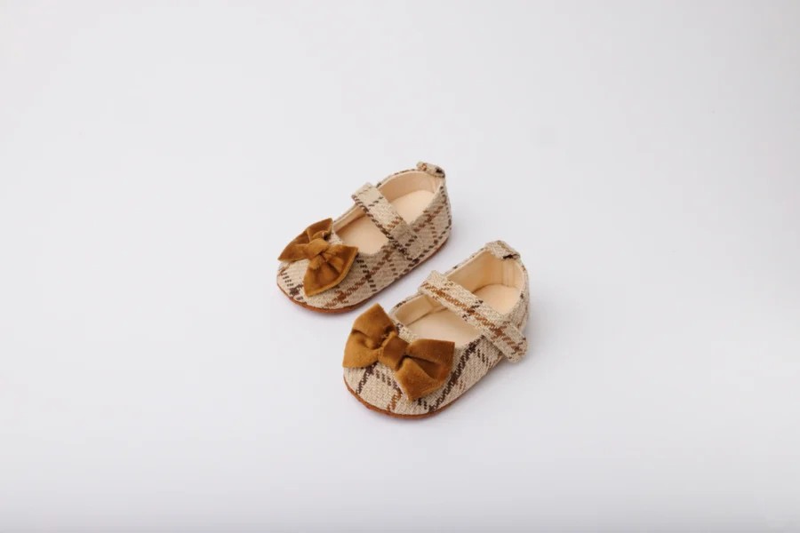 Baby Girls Warm Shoes Soft Booties - Image 2
