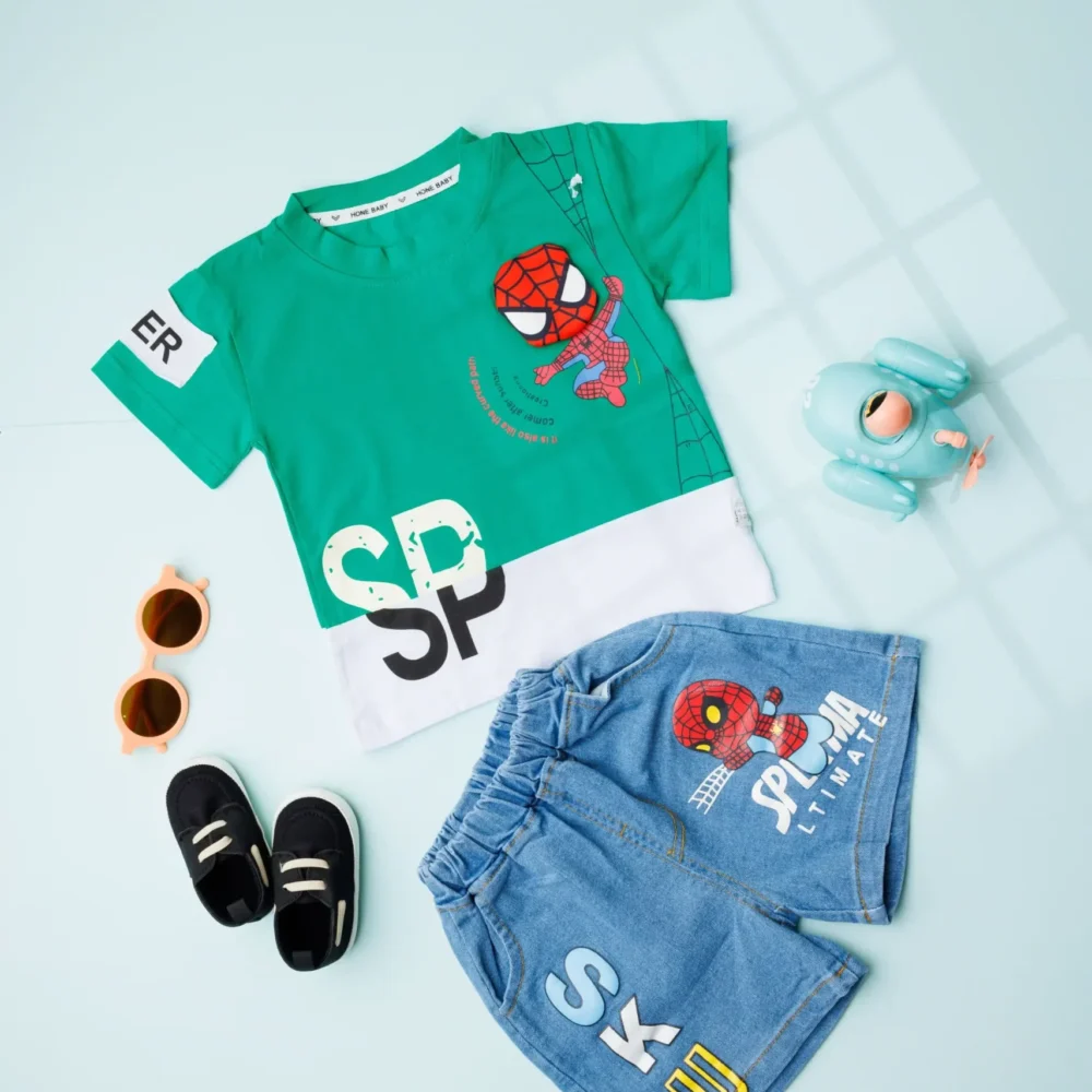 Unisex Spiderman Casual T-Shirt With Denim Shorts