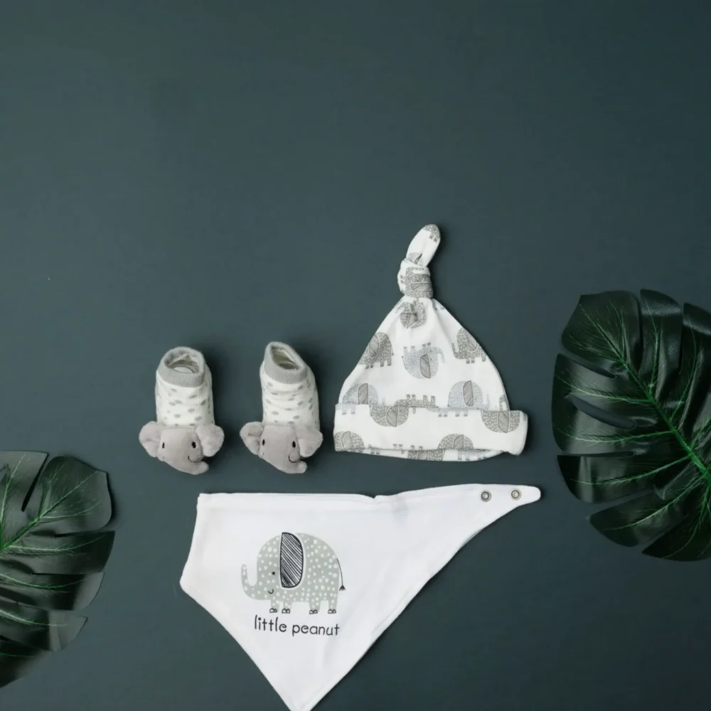 Set Of 3 (Hat + Bib + Socks) 