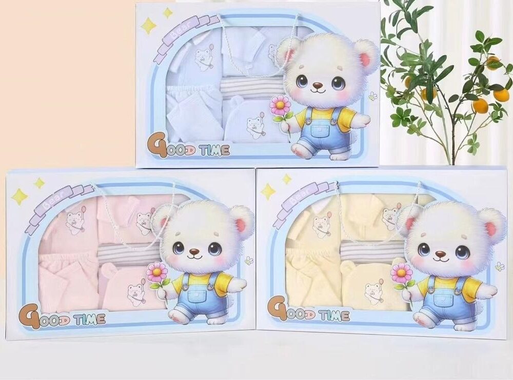 Good Time New Born Unisex Baby's Clothing Gift Set- 14Pcs