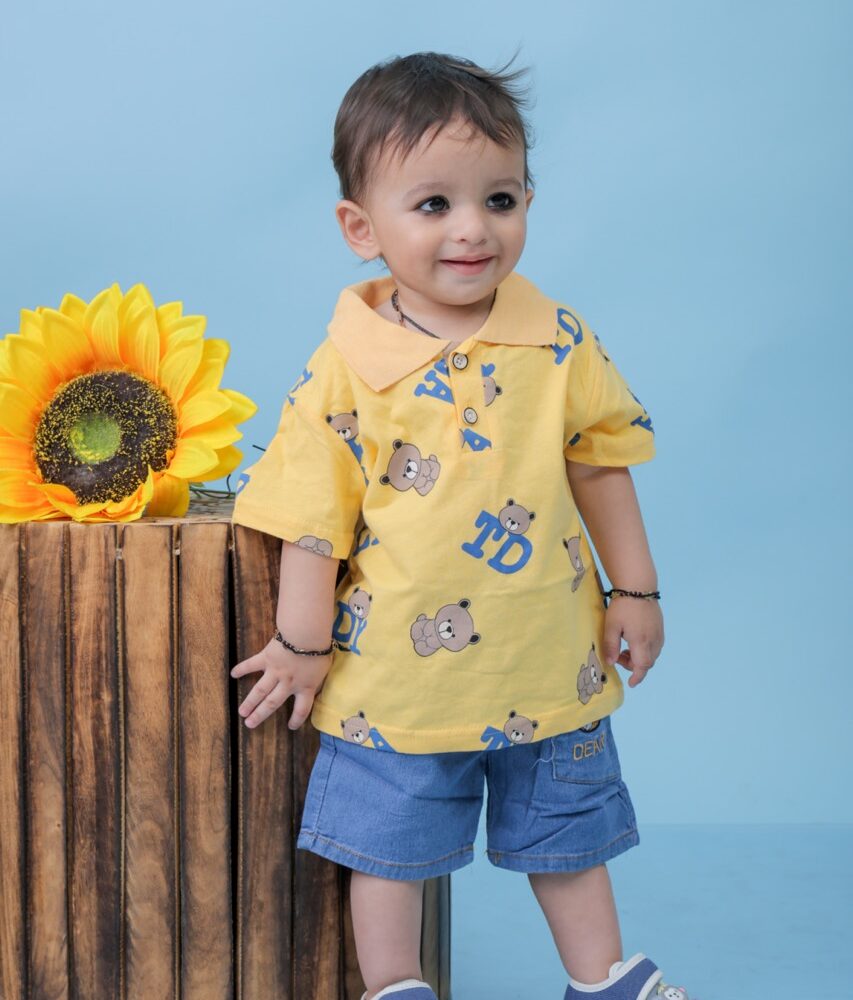 Short Sleeve Collar T-shirt with Denim Shorts