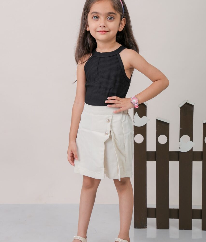 Halter Neck Top With High Waist Shorts