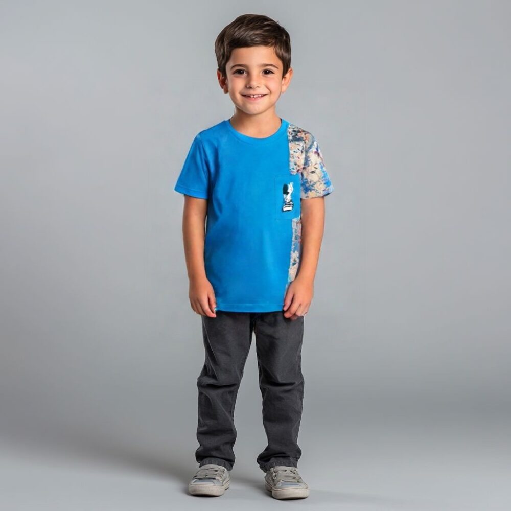 Stylish Graphic Print Round Neck T-Shirt