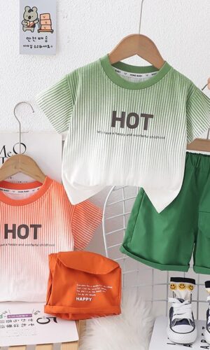 Round Neck T-shirt with shorts